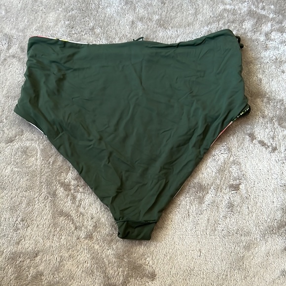 reversible bikini high rise bottoms - Picture 4 of 4